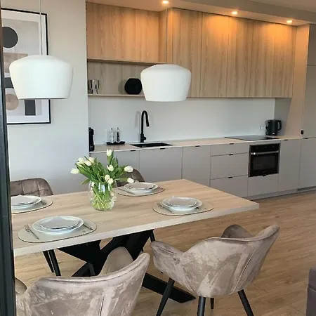 Oficer Portova * グディニャ